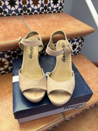 Sandalias XTI Beige Tacon