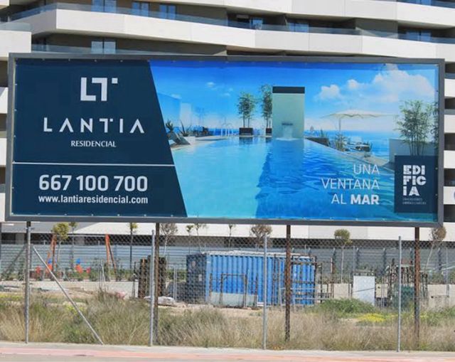 Construcción de vallas publicitarias desde 950€