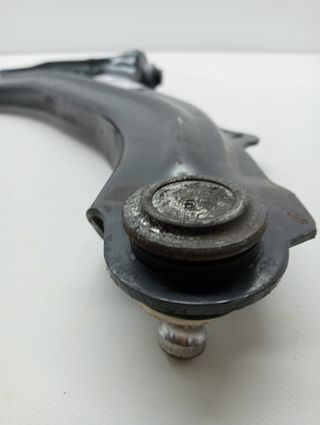 BRAZO SUSPENSION INFERIOR DELANTERO IZQUIERDO RENAULT CAPTUR (5)