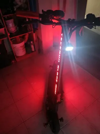 Patinete Eléctrico con Llave y Mando