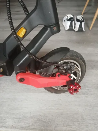 Patinete Eléctrico con Llave y Mando