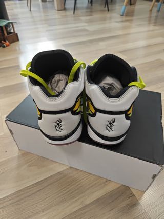 Nike Air Zoom G.T. Hustle 2