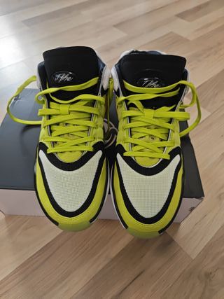 Nike Air Zoom G.T. Hustle 2