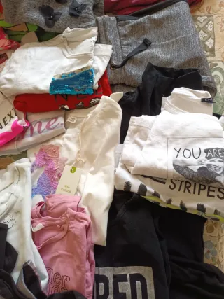 Lotto abbigliamento bimba 10/12 anni