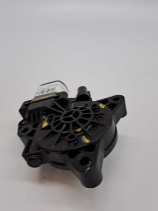 MOTOR ELEVALUNAS TRASERO IZQUIERDO KIA SPORTAGE (2)