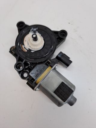 MOTOR ELEVALUNAS TRASERO IZQUIERDO KIA SPORTAGE (2)
