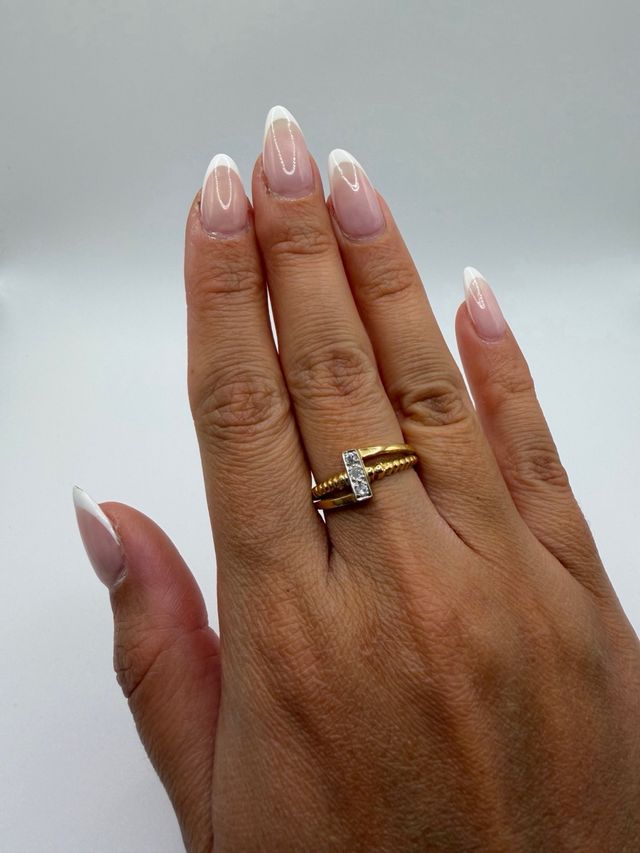 Anillo Oro Amarillo 18k con Diamantes