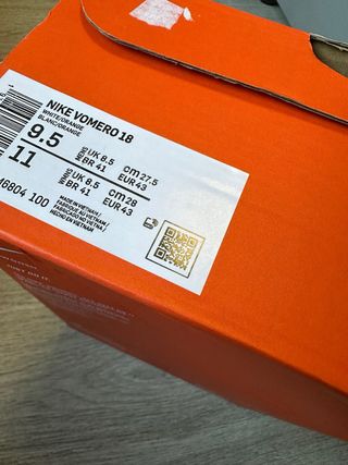 Nike Vomero 18 Sail Bright Crimson Laser Orange