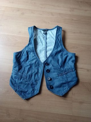 Chaleco vaquero H&M azul.