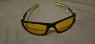 Gafas de Sol de Visión Nocturna Amarillas + Correa