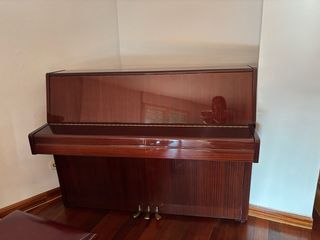 Piano Yamaha Caoba Buen Estado