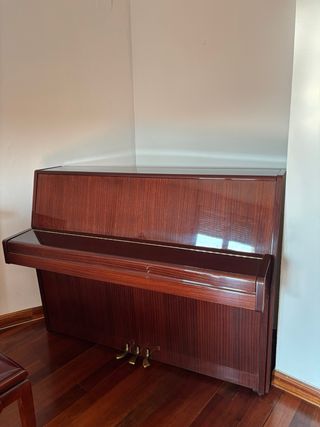 Piano Yamaha Caoba Buen Estado