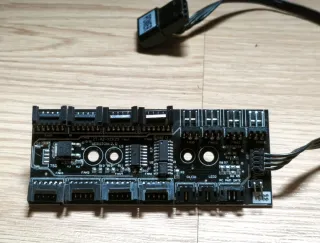 Pack 6 Ventiladores PC 120mm Aerocool
6pin RGB/ARG