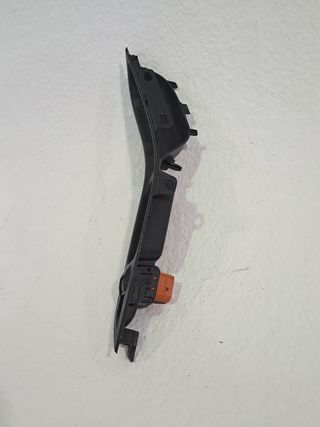 MANDO ELEVALUNAS DELANTERO DERECHO FORD FOCUS