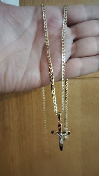 CADENA ESTILO BARBADOS MACIZA, 18 KILATES.