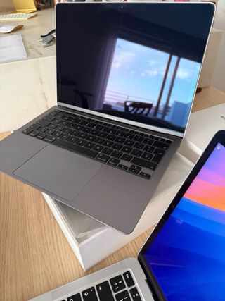 MacBook Air M1 512GB 8GB RAM Batería Nueva