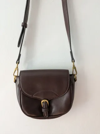Bolso pequeño marrón Mango