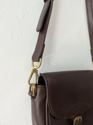 Bolso pequeño marrón Mango