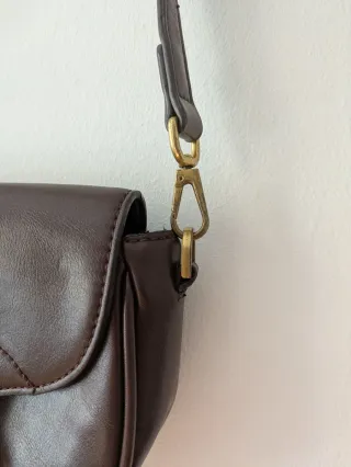 Bolso pequeño marrón Mango