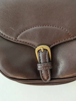 Bolso pequeño marrón Mango