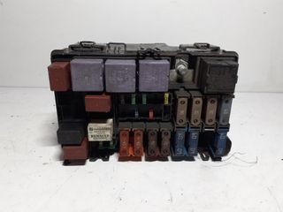 CAJA RELES / FUSIBLES RENAULT VEL SATIS (BJ0) (2)
