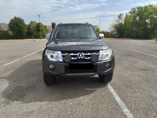 Mitsubishi Montero 2012