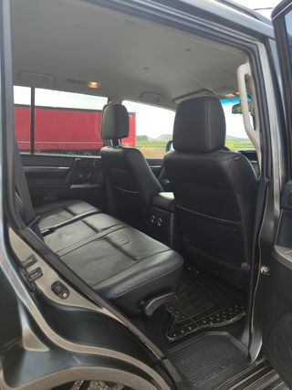Mitsubishi Montero 2012