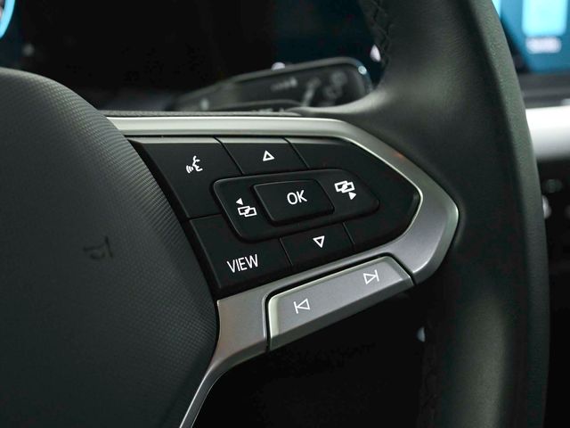 Volkswagen Golf Life 1.0 eTSI 110cv DSG7