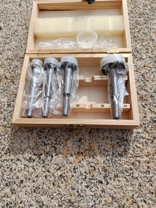Juego brocas para agujeros bisagras Cazoleta. Nuev