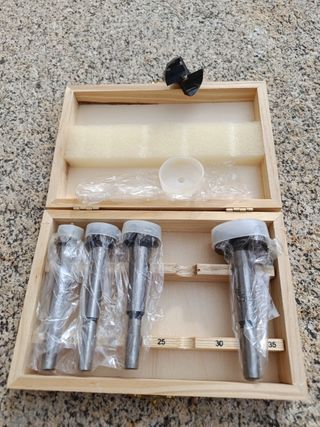 Juego brocas para agujeros bisagras Cazoleta. Nuev