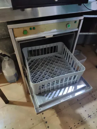 Lavavajillas pequeño para bar