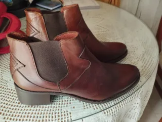 Botas de cuero marrones talla 41