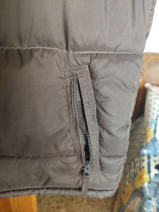 Chaleco acolchado marrón hombre