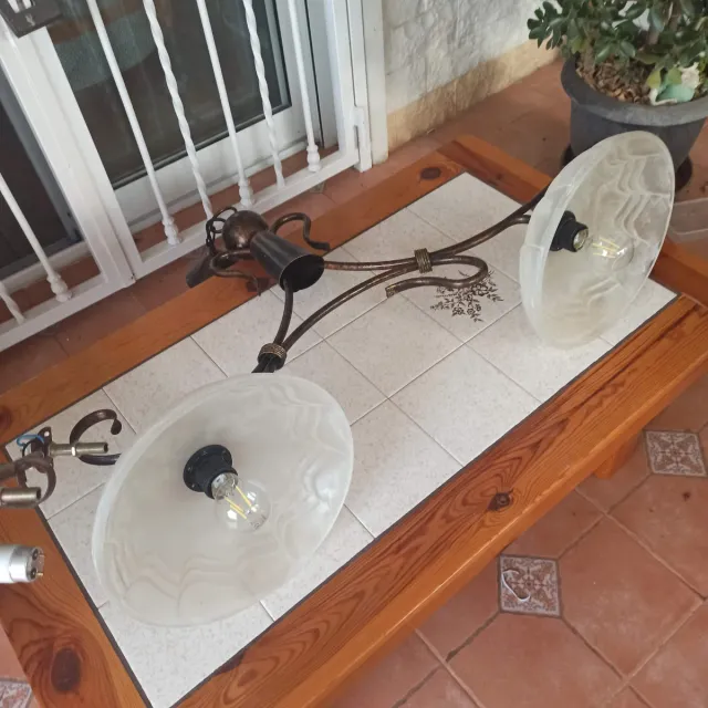 Lámpara rústica metal y cristal