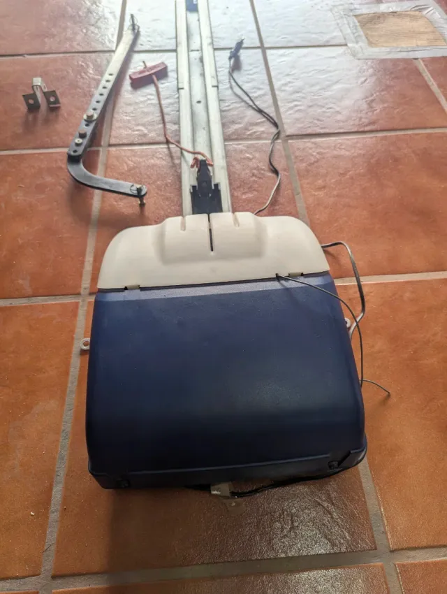 Motor puerta garage Chamberlain Motorlift 700