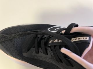 Zapatillas Kiprun Negras y Rosas