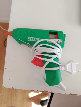 Pistola de silicona SALKI verde