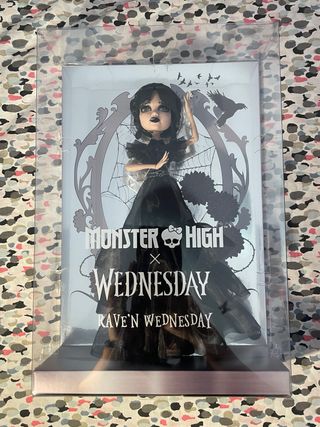 Monster High x Wednesday Muñeca