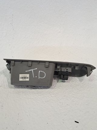 MANDO ELEVALUNAS TRASERO DERECHO KIA SORENTO