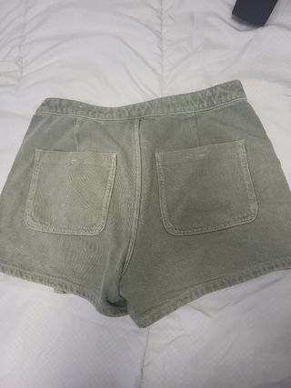 Pantalón corto tipo falda verde