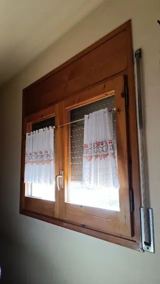 8 Ventanas y 1 puerta balconera 