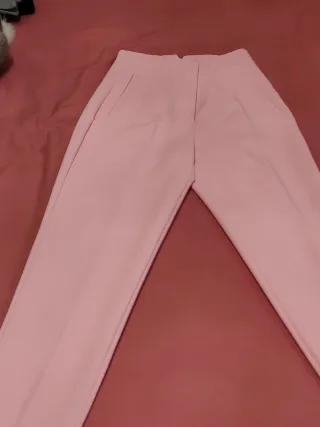 Pantalón de traje rosa Zara Talla M