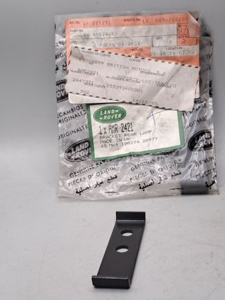 Soporte Trasero Piloto Land Rover AMR2421