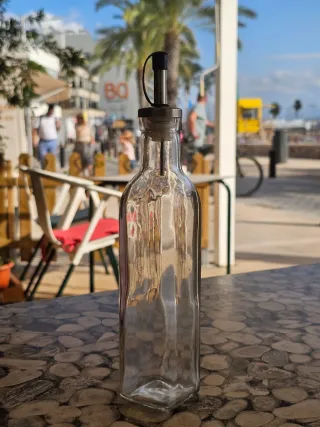 Aceitera/Vinagrera de cristal y metal