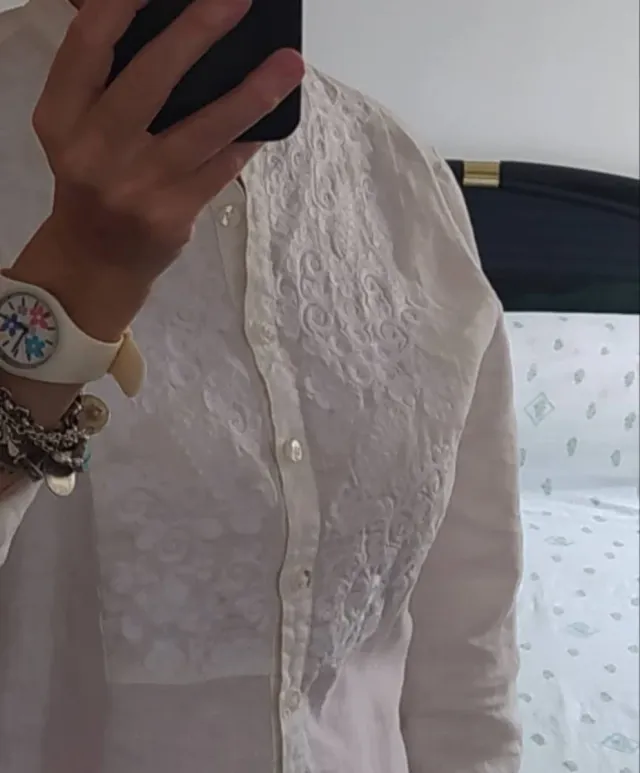 Camisa de lino blanco hueso, marca Tintoretto.