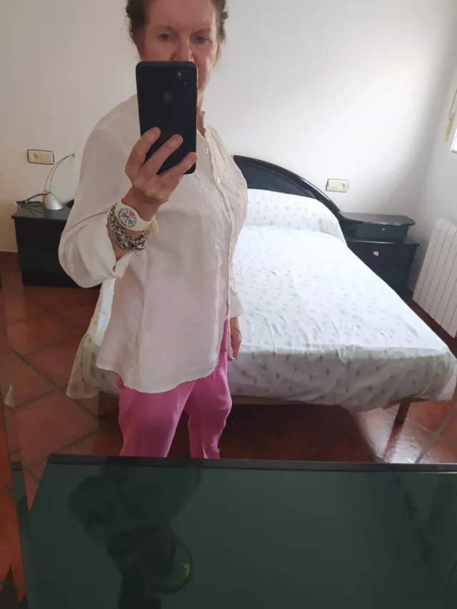 Camisa de lino blanco hueso, marca Tintoretto.