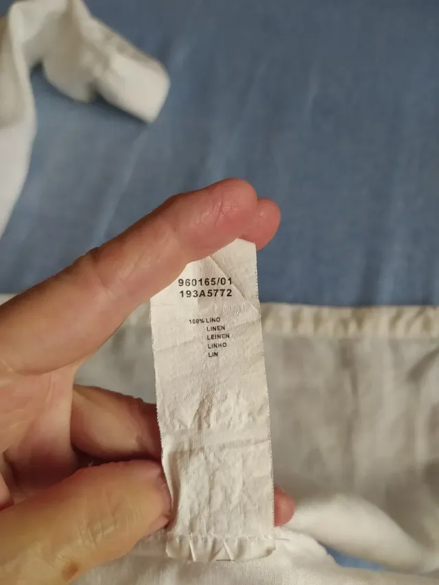 Camisa de lino blanco hueso, marca Tintoretto.