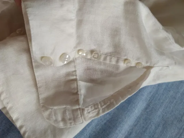 Camisa de lino blanco hueso, marca Tintoretto.