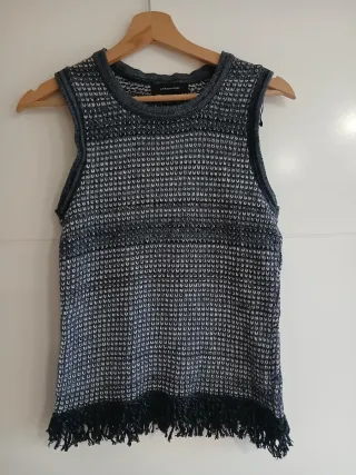 Camiseta tejida sin mangas 
