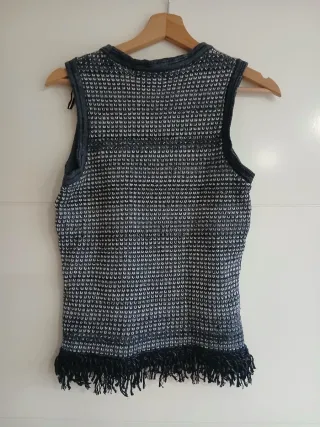 Camiseta tejida sin mangas 
